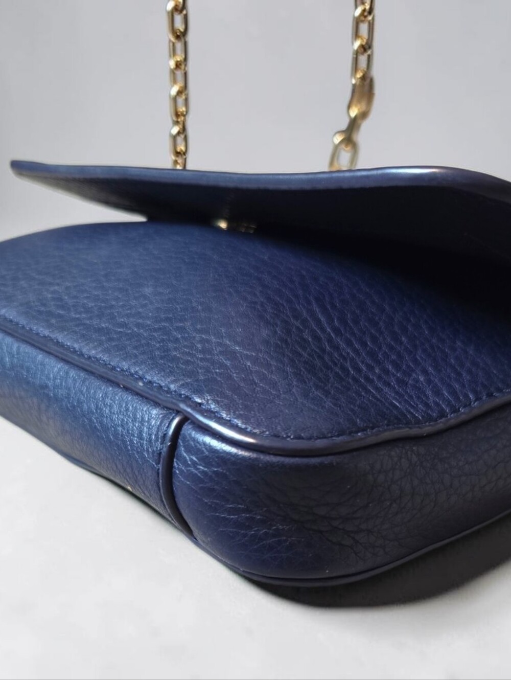 Tory Burch Navy Leather Flap Chain Shoulder Bag - Picture 5 of 8